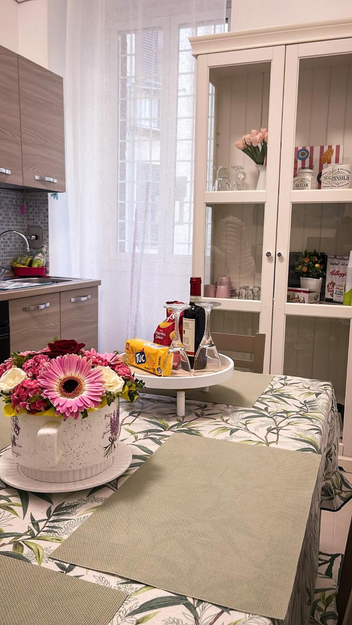 Three Sisters- La Casa Nel Cuore Di Roma ภายนอก รูปภาพ